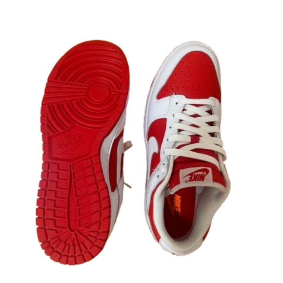 Nike Dunk Low
Championship Red - Picture 4 of 5